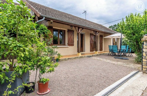 Saint-Vincent-Bragny House | Gîte du Vieux Marronnier