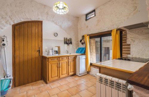 Saint-Jean-Pla-de-Corts House | Gîte En Vallespir La Fadrina