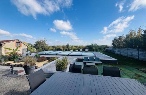 Bressolles House | Gîte familial à Bressolles avec piscine privée et animaux acceptés - FR-1-489-598