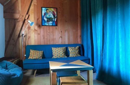 Chemire-en-Charnie House | Gîte familial restauré en pleine nature avec terrasse, proche forêt, idéal pour groupes et PMR - FR-1-410-255