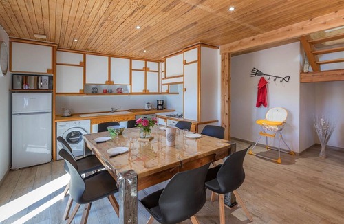 Pont-du-Fosse Cottage | Gîte Coste Belle 10 Persons
