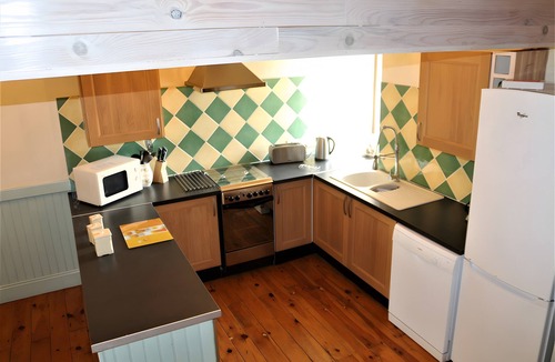 Nehou House | Gîte Grange – La Mare Chappey, child-friendly, heated pool
