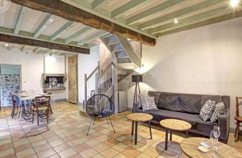 Salt-en-Donzy House | Gîte indépendant 8p, cheminée, animaux acceptés, nature paisible - FR-1-496-10