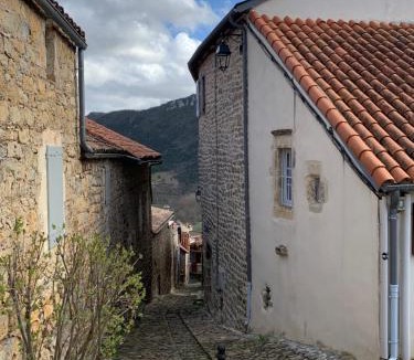 Mostuejouls House | Gîte l'oustal de la fontaine Grand Causses et Gorges du Tarn