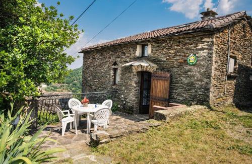 Saint-Michel-de-Deze House | Gîte la clède 3/4 personnes à st michel de dèze le vieux