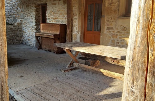 Montbenoit Apartment | Gîte La Grosse Grange 4 to 8 persons