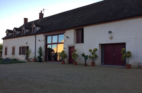 Saint-Loup-Geanges Apartment | Gîte La Loubertine 1er cru