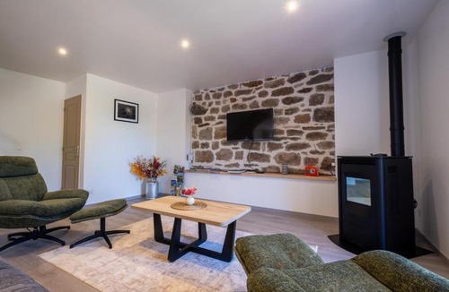 Lanuejols House | Gîte la sagnette 4/6 personnes