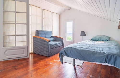 Belus House | Gîte Lasaitasuna - Two Bedroom House, Sleeps 4