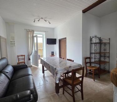 Saint-Germain-des-Bois House | Gîte Le Campagnard