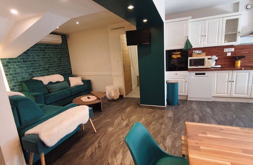 Sablons House | Gîte le loft bleu* sleeps 12
