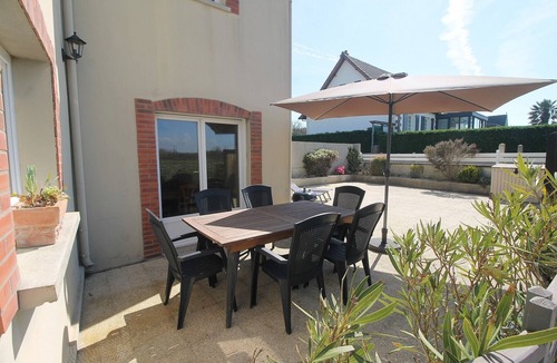 Barfleur House | Gîte le Marnage near port, beach.fibre internet