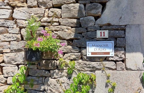 Saint-Laurent-d'Olt House | Gîte Le Roc - Le Manoir d'Ajas - Organic Farm