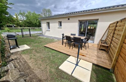 Mazaye House | Gîte Le tailleur classé 4 étoiles proche de Vulcania
