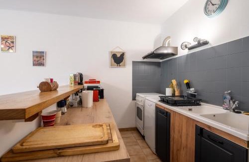 Bagnols-les-Bains House | Gîte les clauzels 4/6 personnes