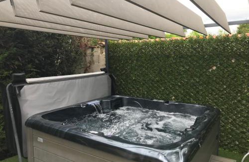 Saint-Gervazy House | Gîte Les Colibris avec spa - 6 personnes