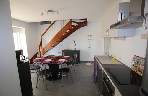 Chatellerault House | Gîte Montgolfière - CHATELLERAULT