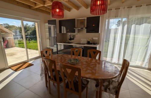 Ligny-le-Ribault House | Gîte paisible en Sologne avec jardin et parking privé - FR-1-590-525