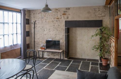 Artonne Apartment | Gîte PMR - Le petit atelier de Claudius