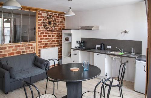 Artonne Apartment | Gîte PMR - Le petit atelier de Claudius