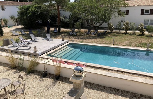 Sainte Gemme House | Gîte Pommier 7 Personnes, au Calme, Piscine