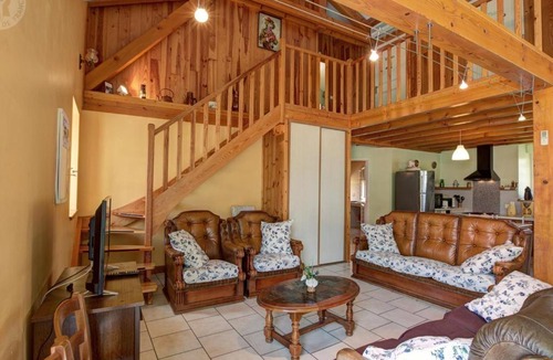 Apinac House | Gîte pour 12 pers., animaux admis, nature Apinac - FR-1-496-416