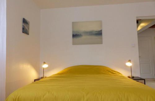 Charroux House | Gîte rénové à Charroux avec piscine et terrasse privative - FR-1-489-394