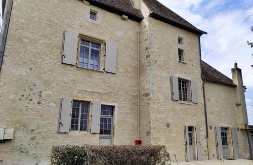 La Celle House | Gîte restauré avec parc et jeux, idéal pour familles - FR-1-586-65