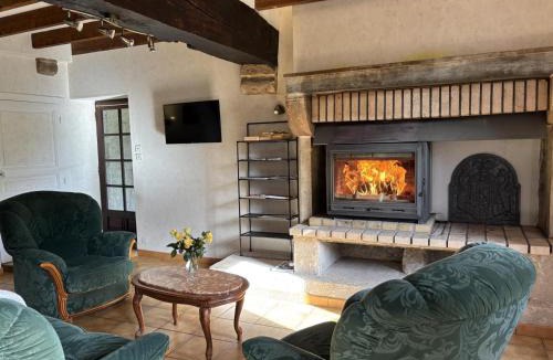 Bransat House | Gîte rustique à Bransat, 4 pers., nature et détente - FR-1-489-594