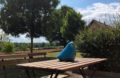 Montbeugny House | Gîte rustique au calme avec cheminée et jardin, 4 pers. - FR-1-489-600