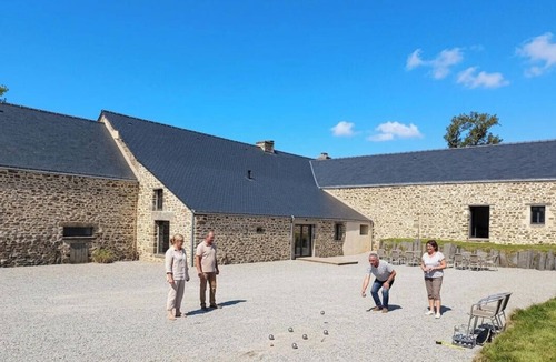 Saint-Vincent-sur-Oust House | Gîte Spacieux Oust Au Lit de 8 à 14 Personnes
