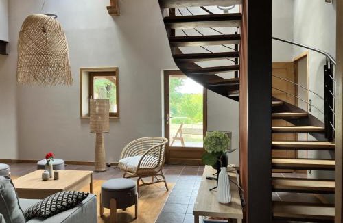 Montbeugny House | Gîte spacieux à Montbeugny, 14 pers., animaux acceptés - FR-1-489-593