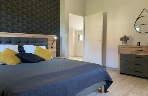 Thiel-sur-Acolin House | Gîte spacieux avec climatisation dans la campagne bourbonnaise - FR-1-489-339
