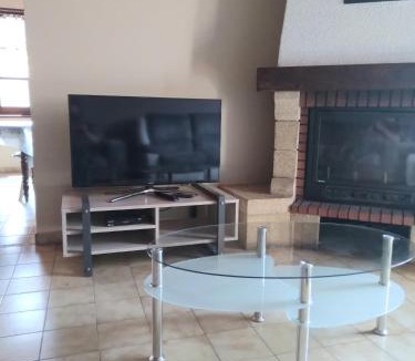 Saint-Haon House | Gîte sur la Vallée de l'Allier