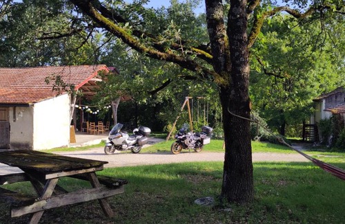 Belfort-du-Quercy Other | Gîtes, chambres & Camping à la ' Ferme de la Servie '