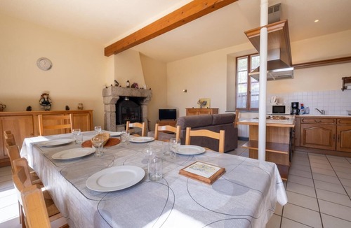 Laval-Atger House | Gîtes de France in Tresbos