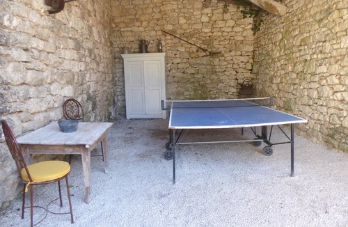 Valprionde House | "Gabriel" Vacation Rental: Sleeps 9 + 2 bathrooms + air conditioning