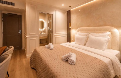 Hopital Saint-Louis Hotel | Garbo Hôtel