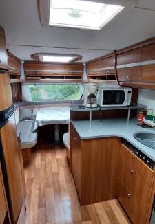 Anglure-sous-Dun Other | Gezellige luxe caravan met zwembad in zuid- Bourgogne