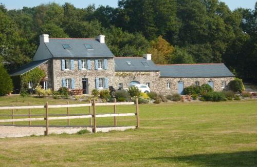 Loperec House | Gite équestre du Dourdu