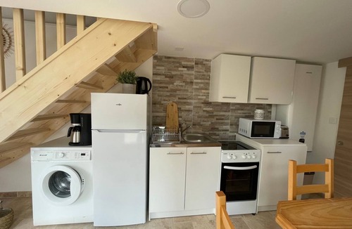 Treffort Apartment | Gite 2 pers sécurisé + parking - Vue Lac (10 mn à pieds) et Montagnes - TREFFORT