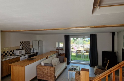 Saint-Pierre-d'Amilly House | Gite 2A Le Mignon for 7 people in a complex of 6 gites with swimming pool.