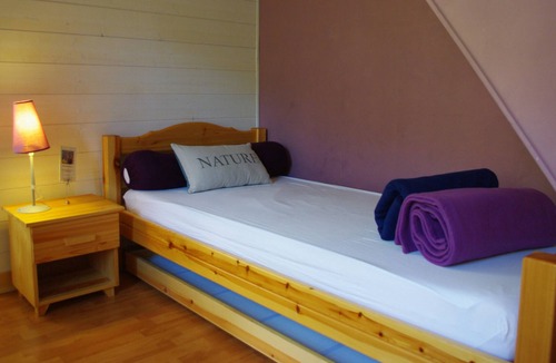 Saint-Chely-du-Tarn Cottage | Gite 3 *** in hamlet with garden and terrace on the river bank
