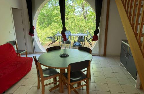 Montaigu-de-Quercy House | Gite 4 personnes au Lac des Chenes