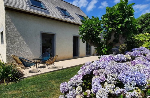 Trevou-Treguignec House | Gîte 6 pers - Beach 10 minutes walk - enclosed garden in quiet area