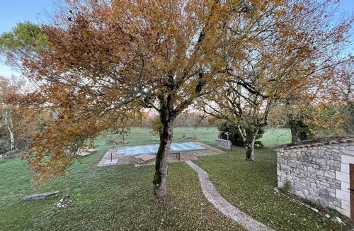 Sainte-Alauzie Apartment | Gîte and swimming pool south of the Lot / 2 pers / Pâquerette