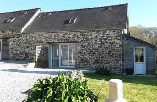 Plougastel-Daoulas House | Gîte between sea and countryside