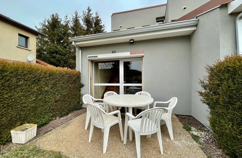 Cayres Cottage | Gite Cayres, 2 bedrooms, 7 persons