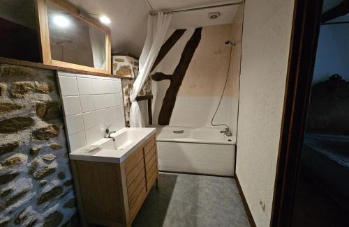Saint-Priest-en-Murat Apartment | gite Chèvre