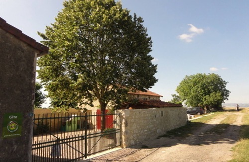 Charroux Cottage | Gite Charroux - Allier, 3 bedrooms, 7 persons